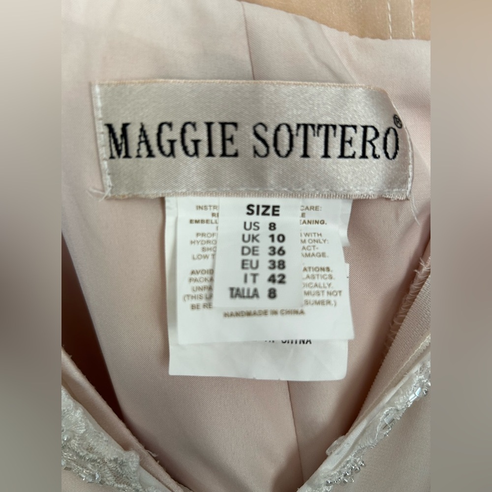 New Maggie Sottero “Madilyn” Wedding Dress/Gown Ivory/Nude Size 8. Includes Veil - Picture 14 of 16
